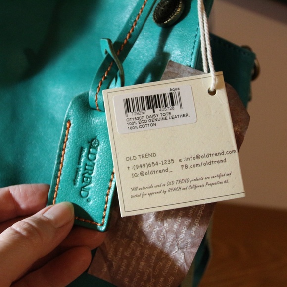 Old Trend Daisy Tote Bag + Pouch - Picture 3 of 14